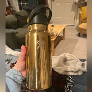 Hydro Flask 32oz Straw Bottle